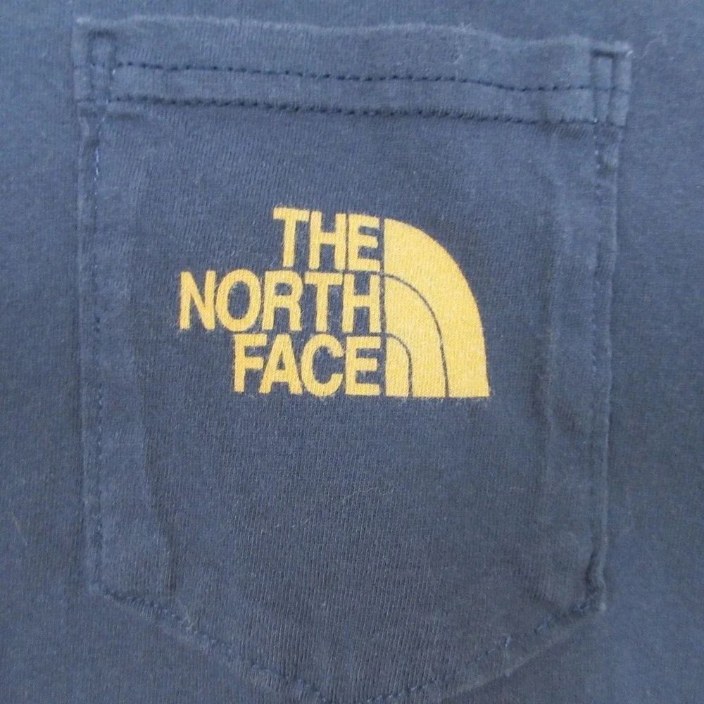 The North Face‎ Shirt Mens M Blue Cotton Logo Graphic Pocket Gorpcore Outdoor